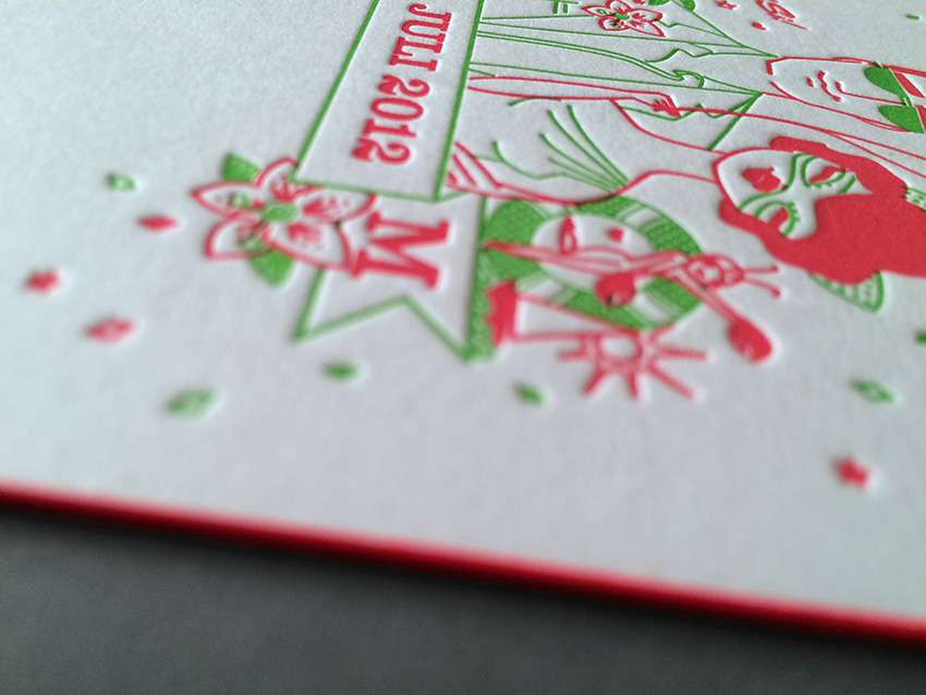 Hochzeitskarte im Letterpress mit Farbschnitt. Hochzeitskarten aus der Druckerei Werkstatt Dietz München Detailansicht aus super gestalteter Hochzeitskarte im Letterpress mit Farbschnitt