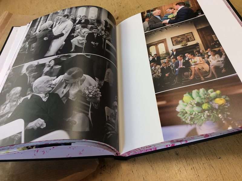 aufwändiges Hochzeitsbuch mit ausgefallenem Farbschnitt. Druckerei Werkstatt Dietz über den Dächern von München