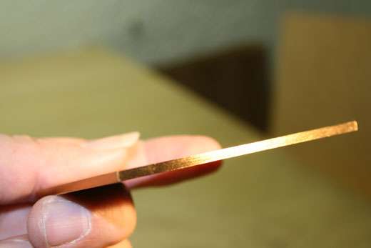 Shiny. Folienschnitt gold an 2 mm Graupappe. Druckerei Werkstatt Dietz über den Dächern von München